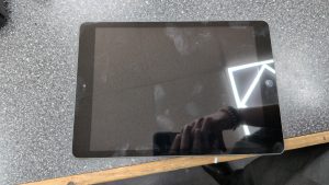2026/09/JPEG_20260912_103821_411995896602977606-scaled.jpg ipad 8th gen - Black-32gb -Wifi